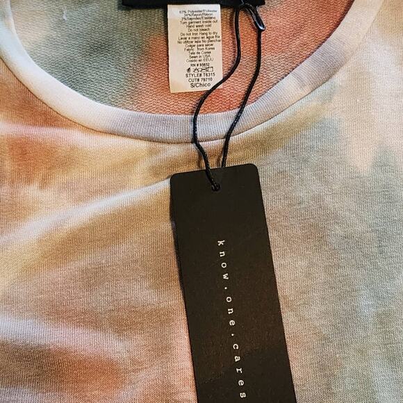 Know One Cares Tie-Dyed Sweater Puff Sleeve Pastels size Small NWT - Picture 7 of 7